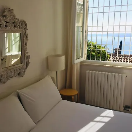 Casa vacanze Mazurine10 Torri Del Benaco